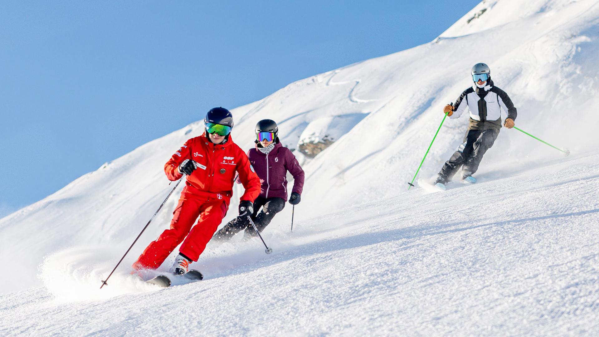 Skiing and snowboarding lessons Les Menuires